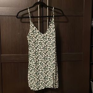 Reformation Marlowe Dress XS in Cilantro.  NWOT and never been worn.